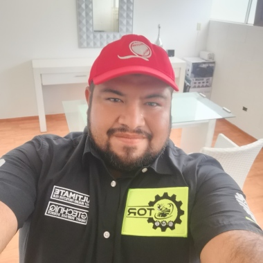Adrián pacheco