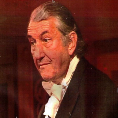 Mr John Bromley-Davenport QC