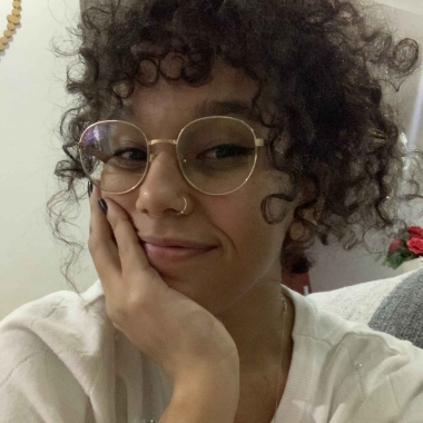 Thays Magalhães - Designer