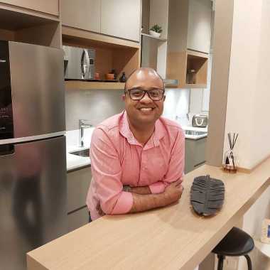 JAIRO RIBEIRO Designer de Interiores e Corretor/Perito Avaliador de Imóveis
