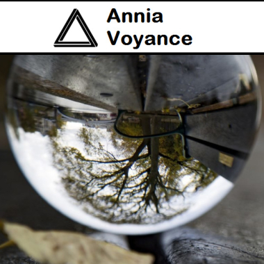 ANNIA VOYANCE