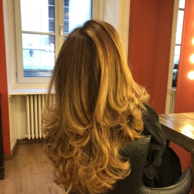Red Room coiffure