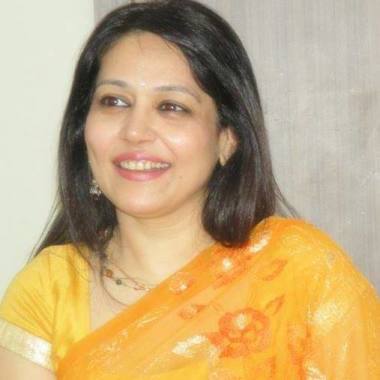 Ginni Aneja Tarot Reader & The Numerologist