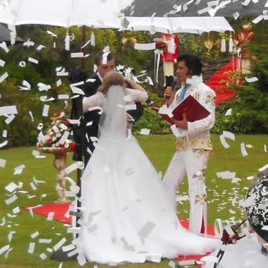 Dean Vegas Elvis Weddings