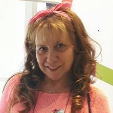 Profesora de corte y confección