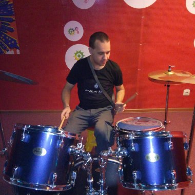 Music Щит