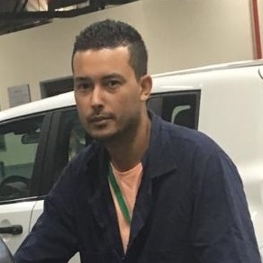 Ajudante de mecanico de motocicleta