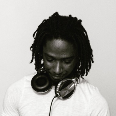 Dj Iwonder