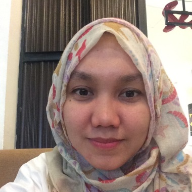 Make up by sari