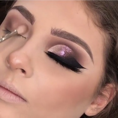 Make up artist
