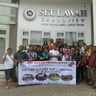 PUTRA WIJAYA TOURS and TRAVEL