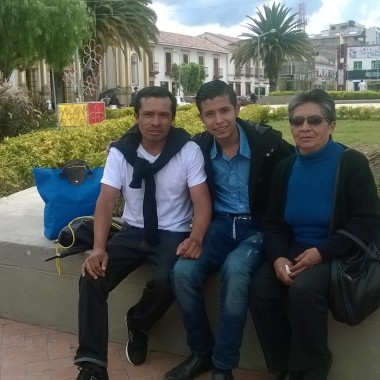Mauricio  entrenador de tenis de campo