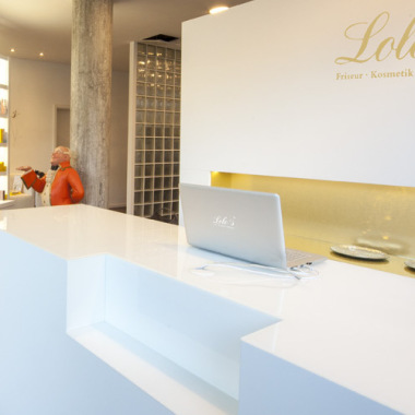 LOLOS AVEDA 