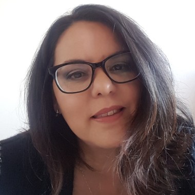 Niñera responsable y creativa
