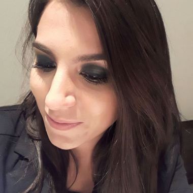 Larissa Bravo Makeup
