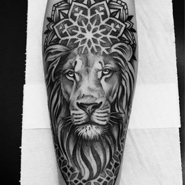 Studio tattoo lemurian