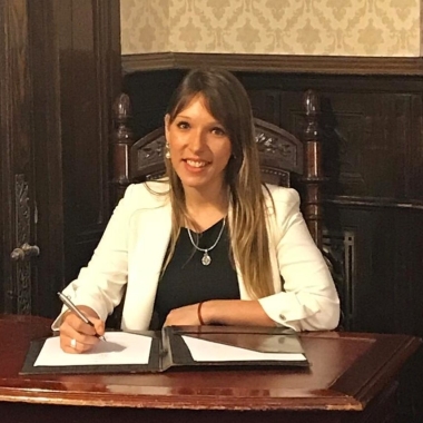Dra. Paola Siécola - Servicios Legales