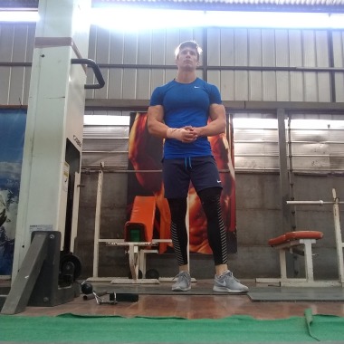 Personal trainer IFBB calificado