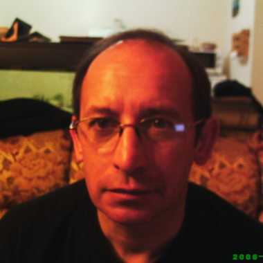 Guy distrubuteur