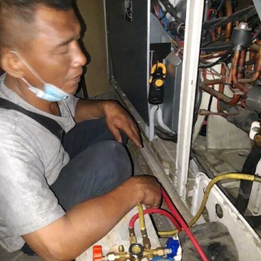 Pusat ac jakarta