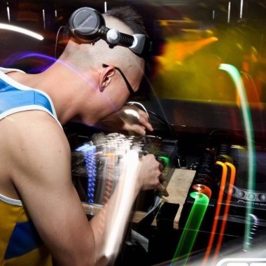 DJ David Low ( 12 years experience )