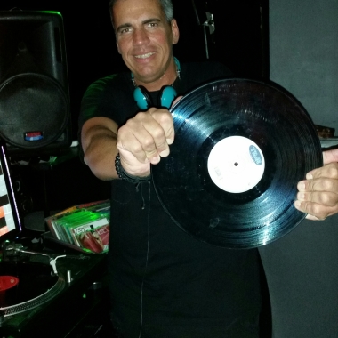 Dj