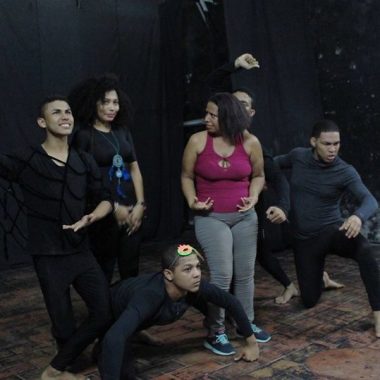 PROYECTO MUJER DE TEATRO EN VICTORIA
