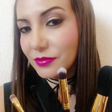Maquillaje y peinado profesional