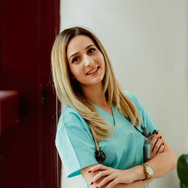 Dr Diana Cazan- Medic Dentist, Craiova