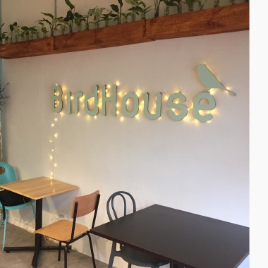 Bird House Kitchen & Drinks