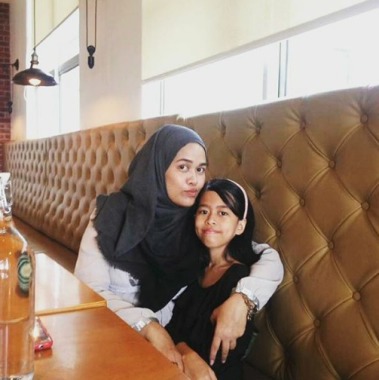 Roza Ahmad