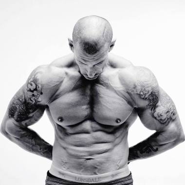 Προσωπικός Γυμναστής Γιώργος Παπαναούμ Ultimate Training