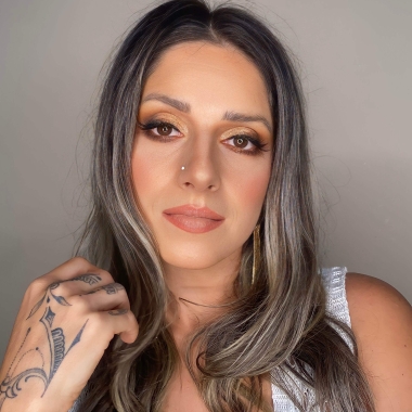 Manoela Machnacz - Maquiadora