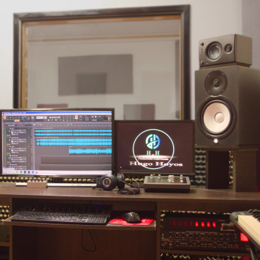 H﹠H estudios (Hugo Hoyos)
