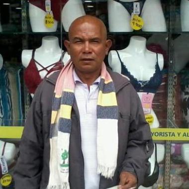 Mauricio Valderrama a su Servicio
