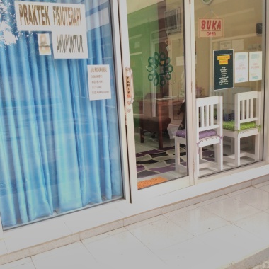 Klinik fisioterapi dan akupuntur