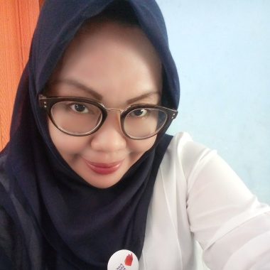 Iis Nia Daniar