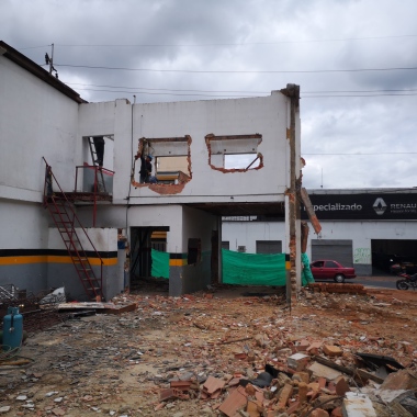 Abastece demoliciones
