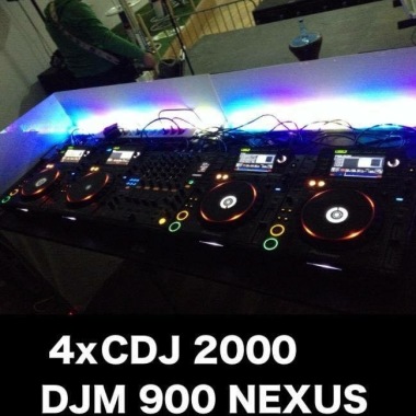TwoBroDjs