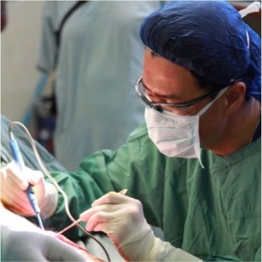 Dr Ellis Choy-  Plastic & Cosmetic Surgery