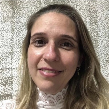 Thaís