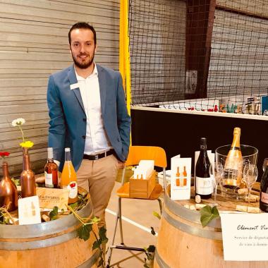 Clément conseiller au fil des vins