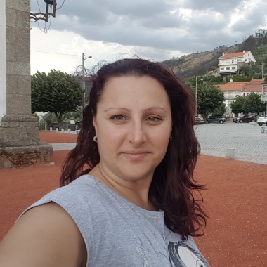 Yara Carola, Unipessoal