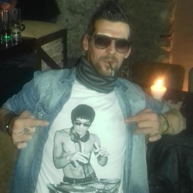 DJokey So Tiris manager