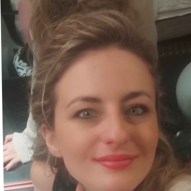 Beauty services at home By Renata