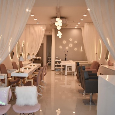 Antheia Enhance Salon Dehradun - Nail Extensions & Eyelash Extensions