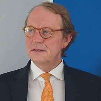 Dr. von Becker