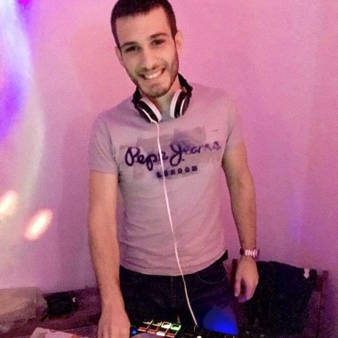Dj Theo Tsik
