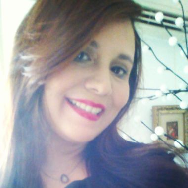 Shirly Schultz  Makeup Artist Expert