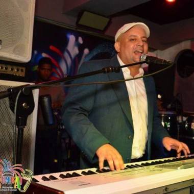 Sam Castro Banda Completa